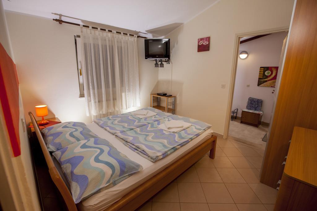 Apartments Villa Ban 로비니 객실 사진