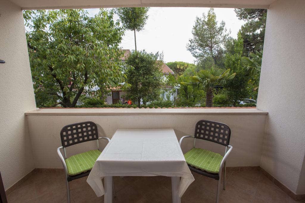 Apartments Villa Ban 로비니 객실 사진