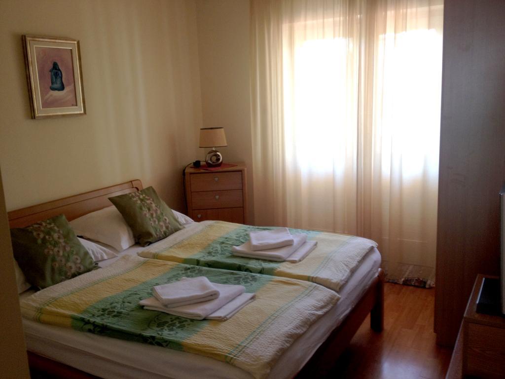 Apartments Villa Ban 로비니 객실 사진