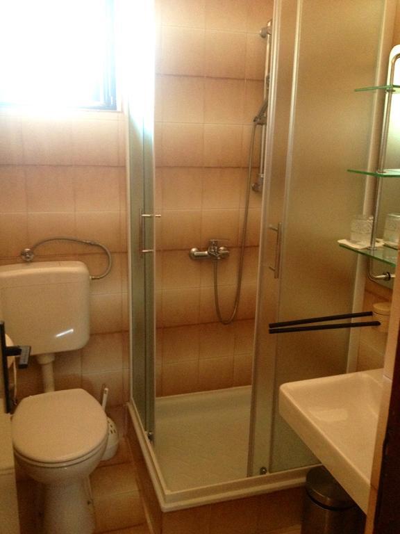Apartments Villa Ban 로비니 객실 사진